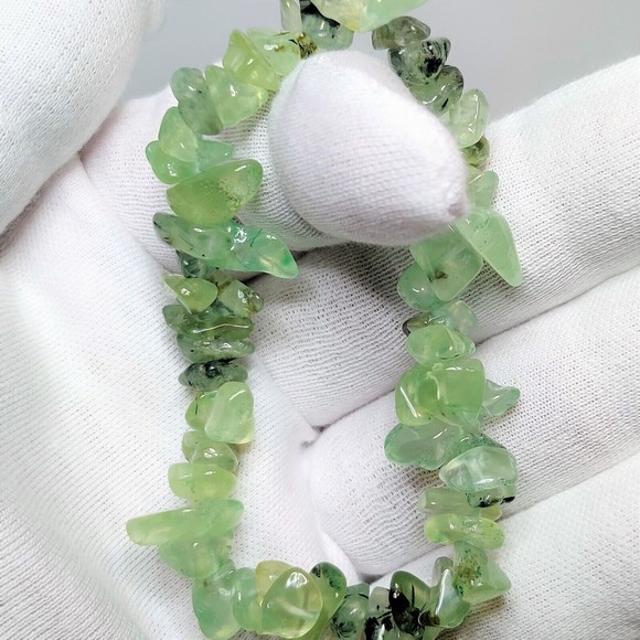 Prehnite w/ Rutile Stretch Bracelet 5-8mm chip natural stone w/ felt pouch-CB02 - Picture 3 of 10